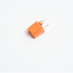 Adaptador Convertidor Macho/Hembra C/Tierra 15A-120V Naranja