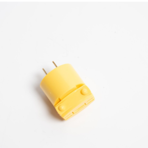 Enchufe U38/2P Vinil S/Tierra 15A-110V Amarillo